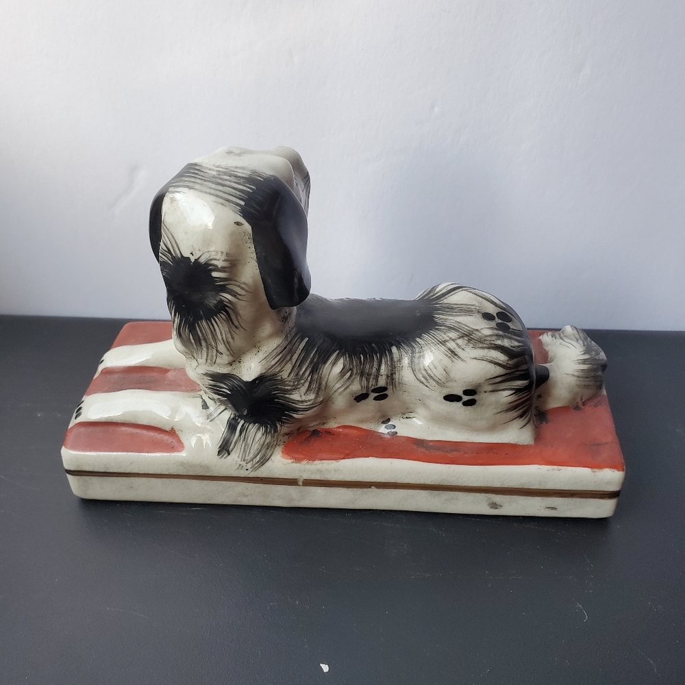 Antique Staffordshire Pottery Laying Spaniel Figure, English Mantle Dog - Picture 4 of 11